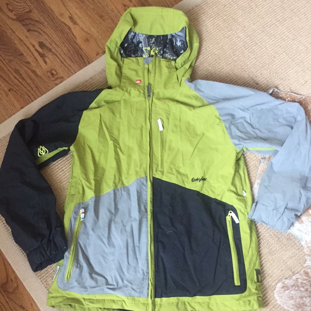 Quicksilver Men’s Snow Gear. Regular fit. Size M.